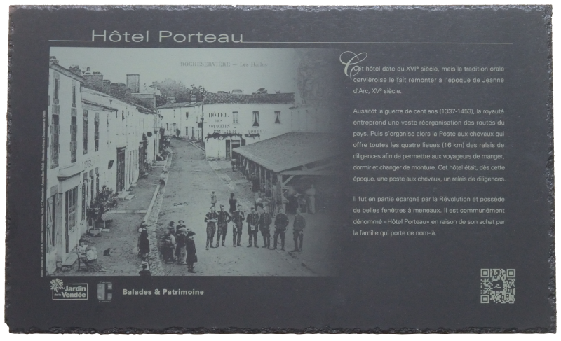 La première plaque du nouveau parcours historique